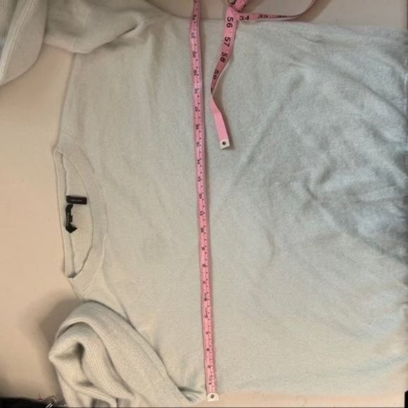 THEORY CASHMERE CREW NECK PUFF BALLOON SLEEVE PALE BLUE SPLIT HEM SWEATER M - Picture 8 of 8